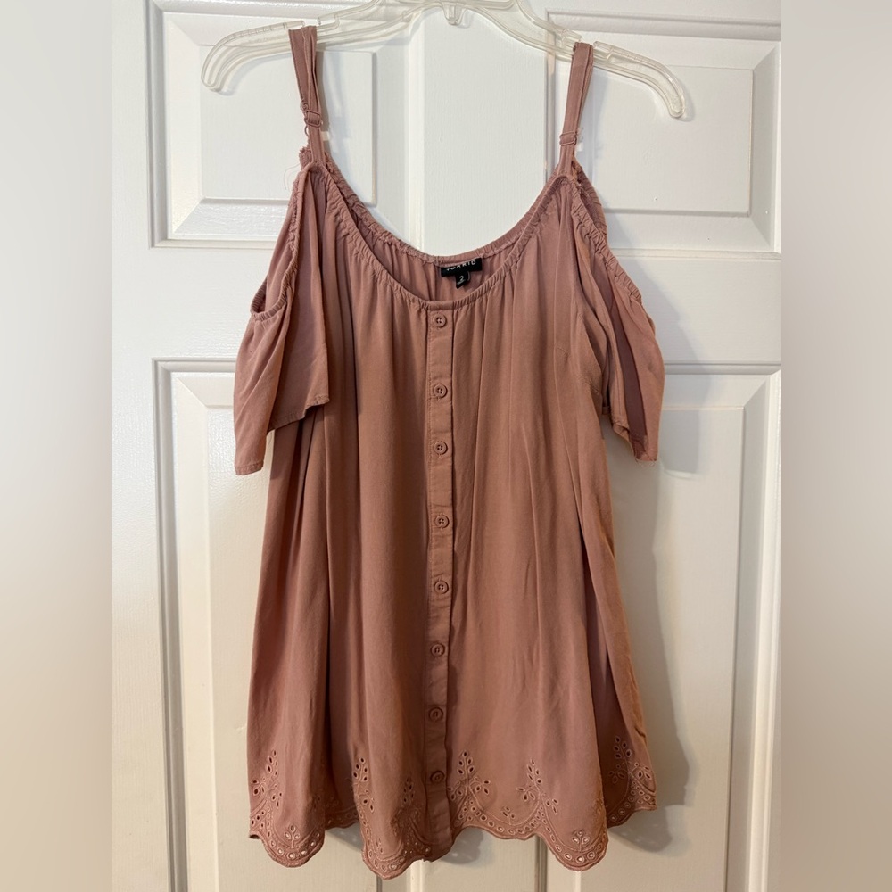 Cold-Shoulder Button-Front Women's Top in Dusty Rose